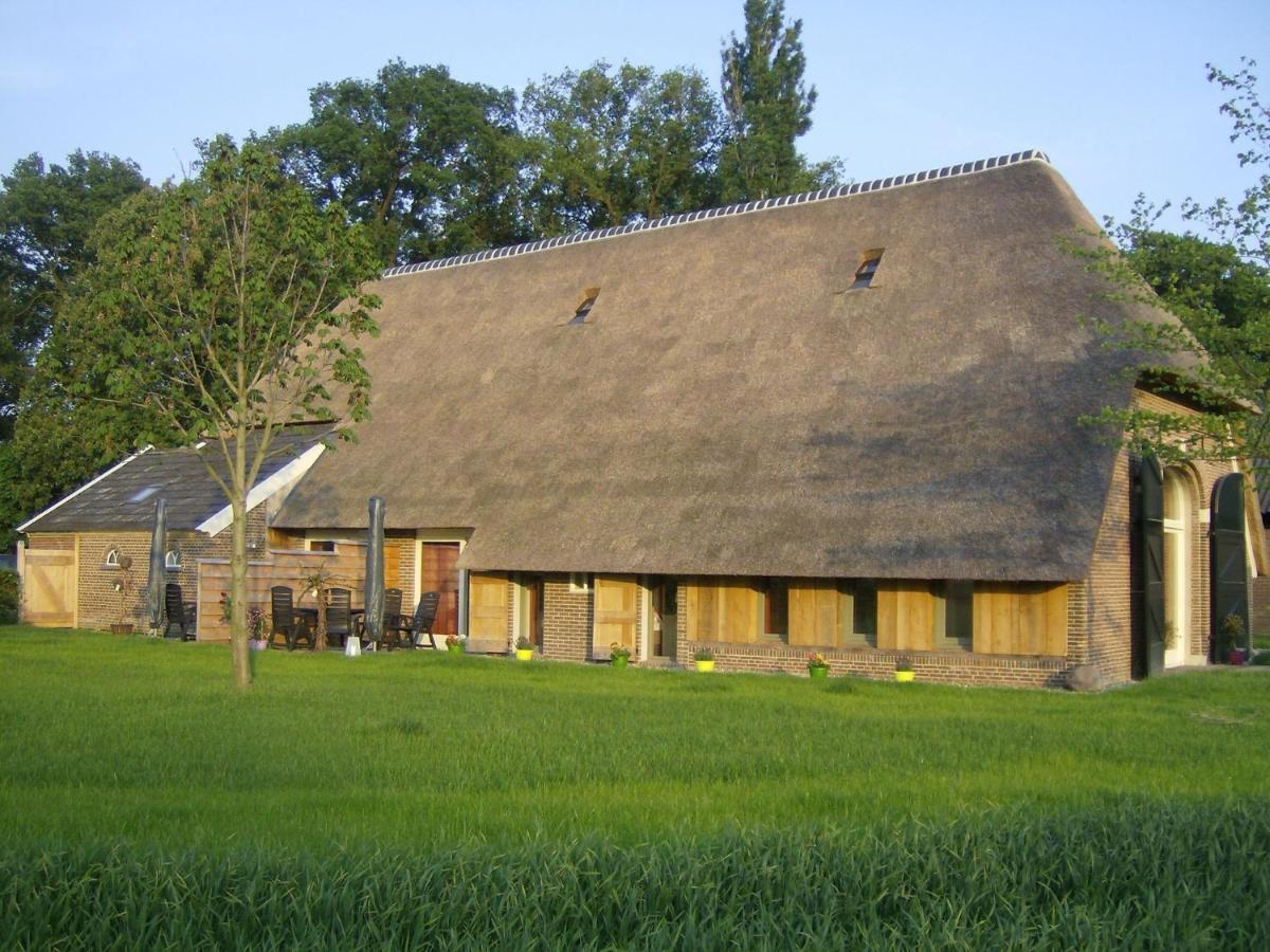 Monumental Farm In The Ash Landscape Villa Geesteren  Luaran gambar